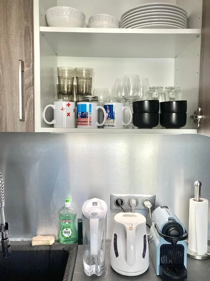 Nice West Cosy Flat Balcony, Near Airport, Train, Beach, Public Transport, Supermarket, Comfortable And Well Equipped Διαμέρισμα